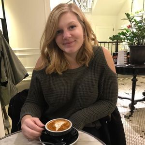 Meet your Posher, Alayna